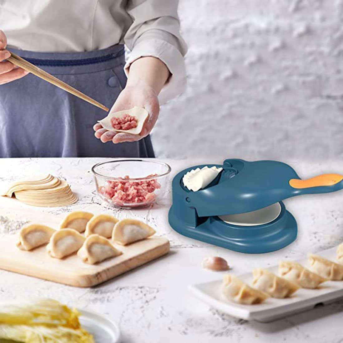 2in1 Momos Maker Machine, Skin Press Gujiya Mould Dumpling Maker, Momo Maker Mould Kitchen Dumpling Tool for Ghughra Kajjikayalu Karanji Puri and Samosa Maker Kachori Puri Maker